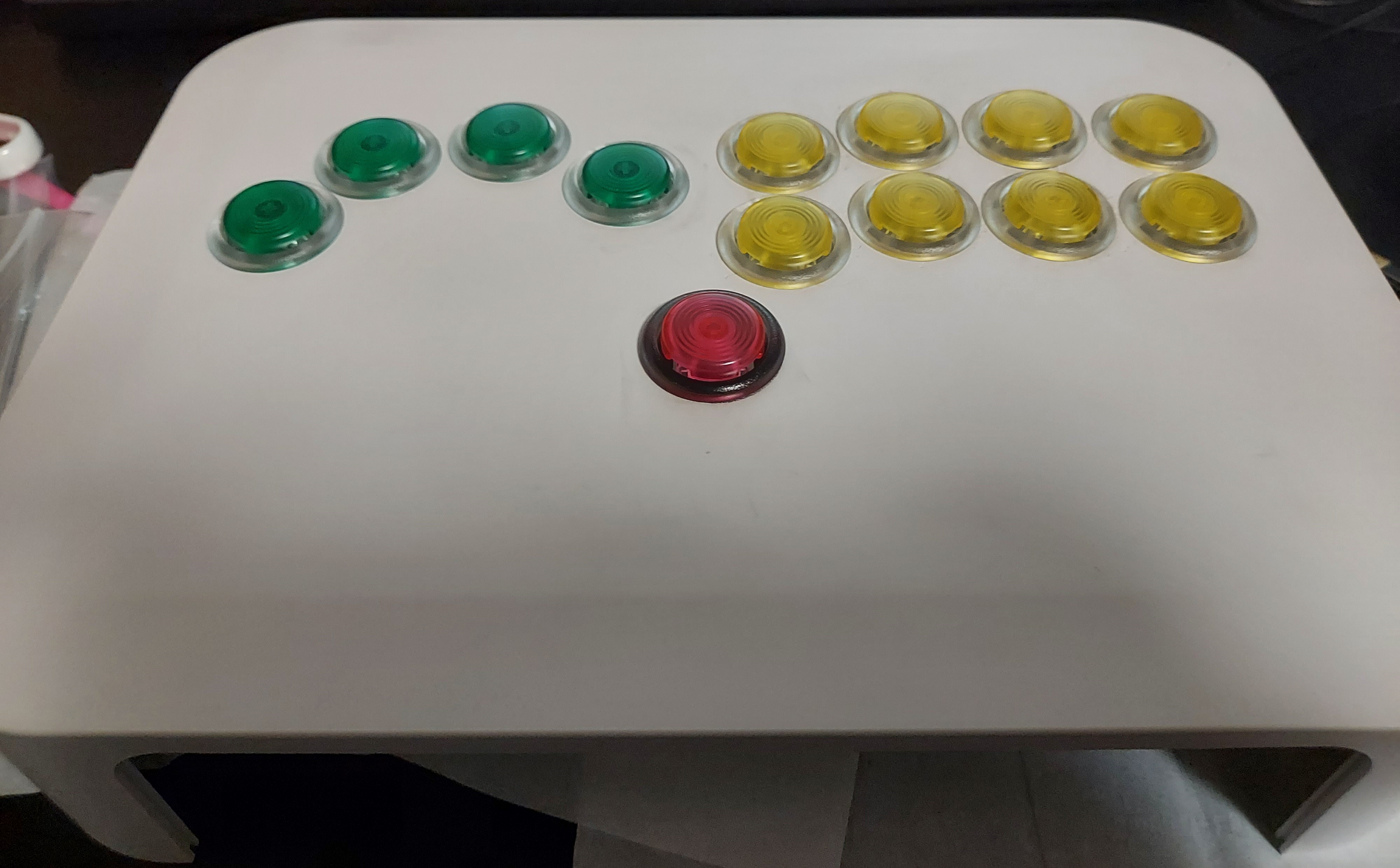 ボタンはめ込み